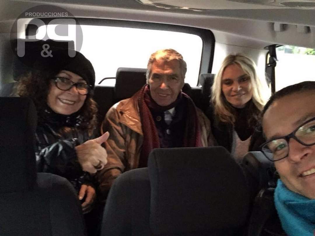 Lindo recuerdo gira norte .....con la maestra Clarita Parra don pedro messone y nos esperaba don hector Titin Molina 
 historias, risas aprendí mucho....gracias maestr@s ...
#tejiendoculturabarrial