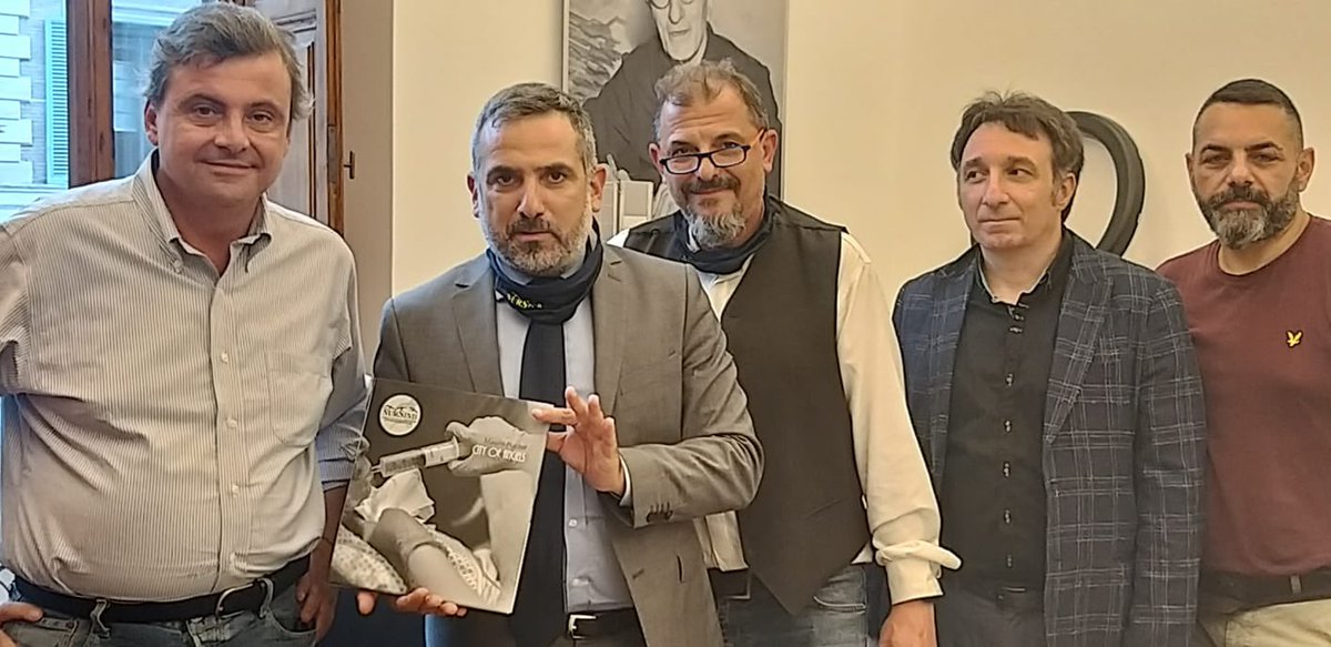 PiccariRaffaele's tweet photo. Oggi con Carlo Calenda abbiamo avviato gli incontri fra la Direzione Provinciale Nursind roma e i candidati sindaco della capitale.
#noiconvoi #nursind #nursind #nursindpoliclinico #nursindsancamillo #nursind118 #daje #noicisiamo https://t.co/v5hoSwbDAL