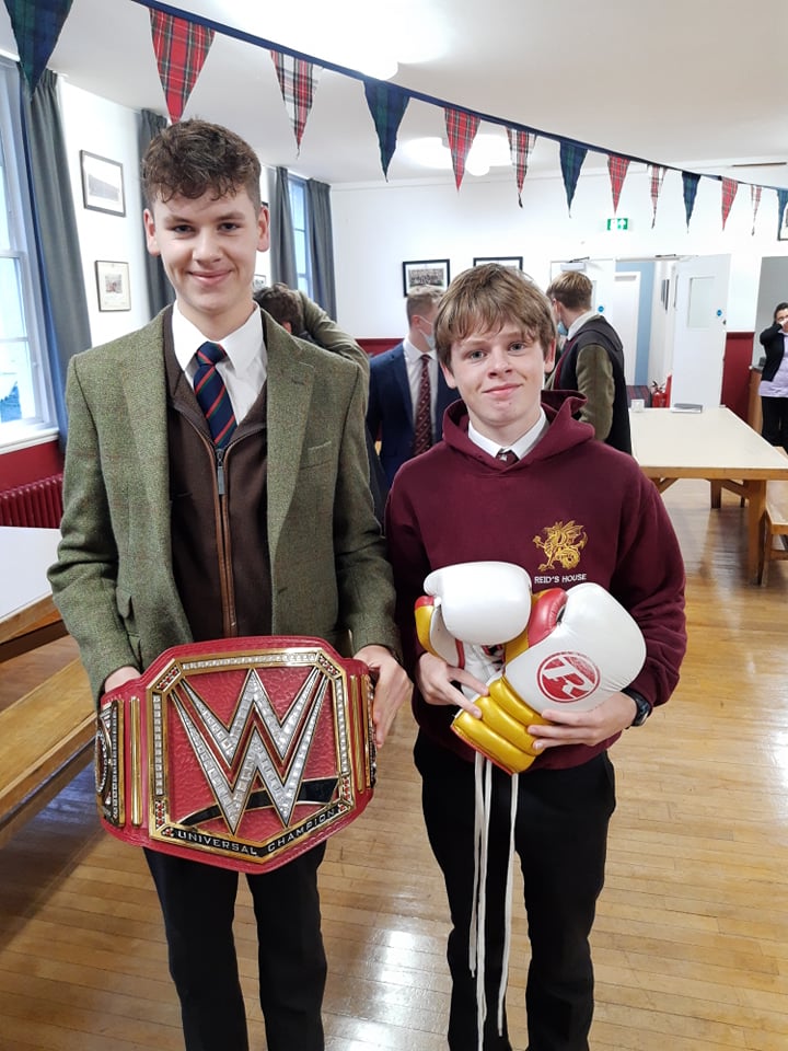 ReidsColl's tweet image. A new week means new champions!  Well done to Roddy, the College's brilliant Pipe Major, and Alex, for his excellent work with the sacristan team.