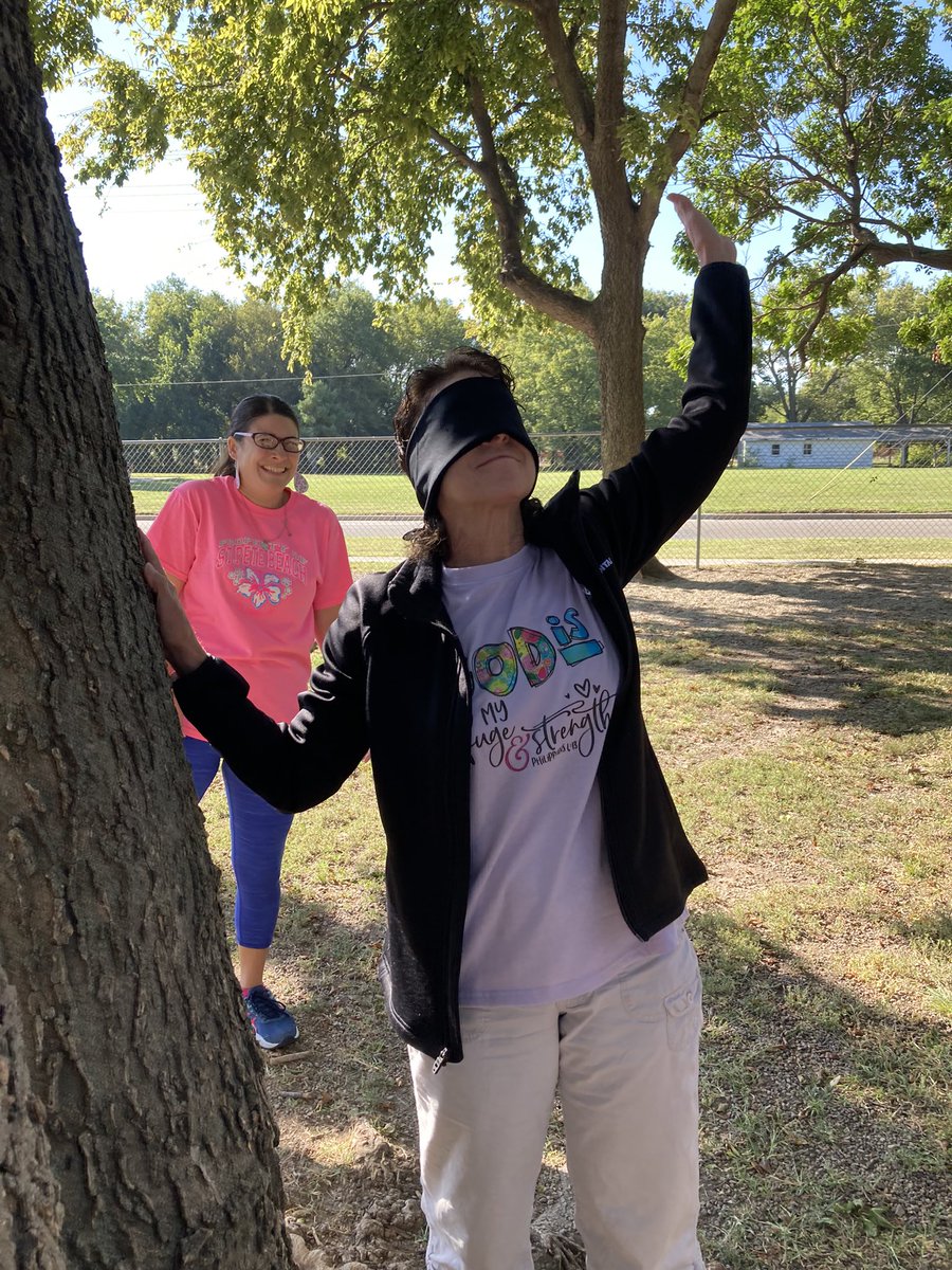 pkrausSHESC's tweet photo. A fun morning with lots of STEM activities with the great staff at St. Andrew’s Elementary in Abilene. @SmokyHillEd #SHESCstem https://t.co/ENuzCIUJdi