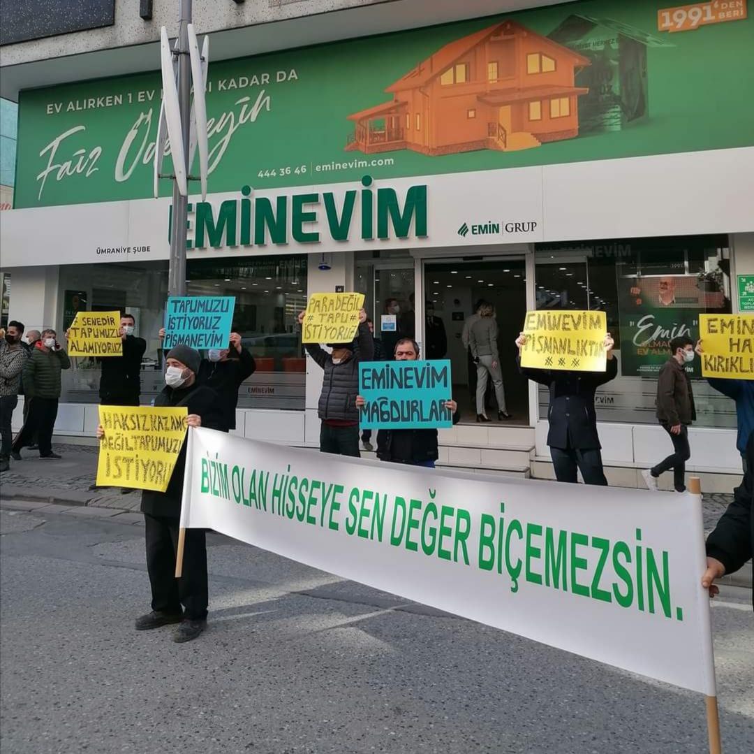 EminevimM's tweet photo. #EminevimSkandalı
Eminevim Kurtköy 560 projesinden aldığım otel hisselerinin tapusunu 7 senedir vermiyor sözleşmede tek taraflı fes edilemez maddesine rağmen sözleşmeyi tek taraflı fes ettiler yani kendi hazırladığı Sözleşmeye uymuyor https://t.co/eiLfCSvm04
