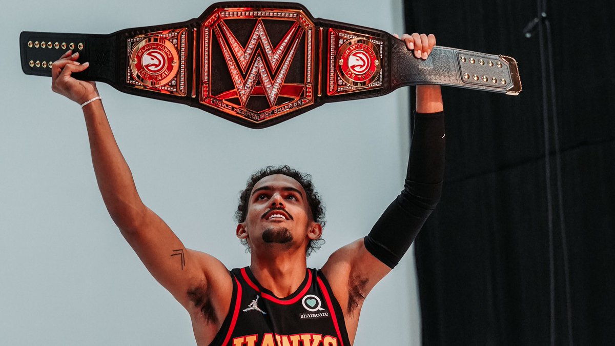 ATLHawks's tweet image. Shoutout to @WWE for surprising @TheTraeYoung with his own belt after #SmackDown in the Garden!