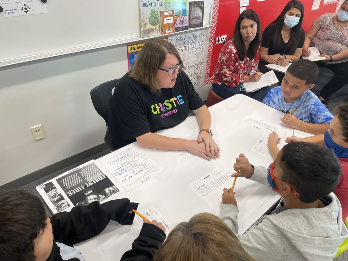ChristieElem's tweet photo. 3rd Guided Math Labsite in action! #ChristieConnects #labsite #math https://t.co/nZlxR9AAq7