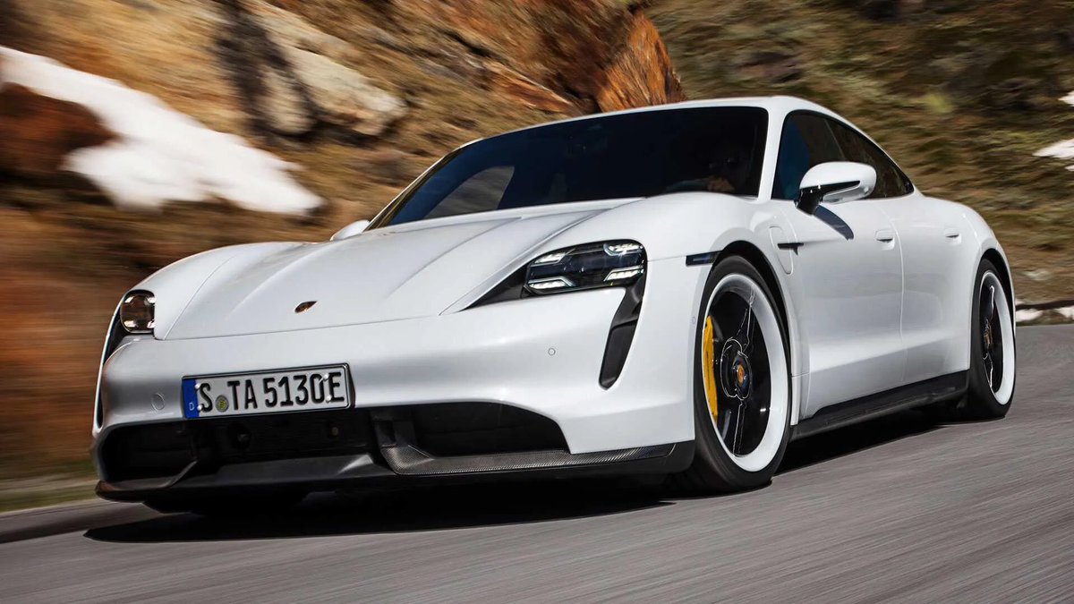 exovolar's tweet photo. @FCHWPO Porsche Taycan. Even rhymes with your name 👌🏻 https://t.co/XY53JTPEVs