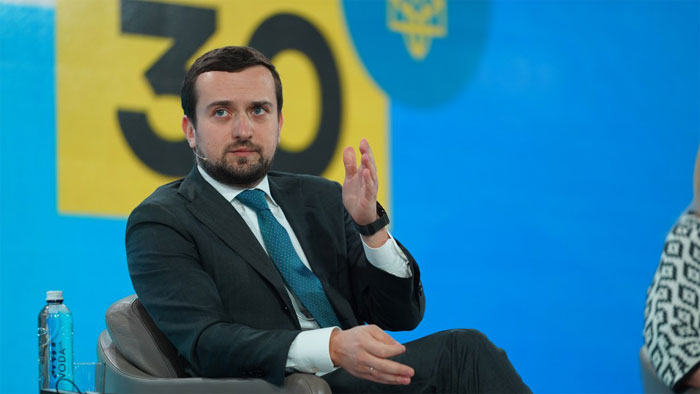gromuaorg's tweet photo. Поднять «бабла» на президентском форуме: «кейс» Кирилла Тимошенко
https://t.co/vEAhxZkYq3
«Украина 30» принесла миллионы жене заместителя Андрея Ермака
#Тимошенко #Зеленский #Слуга_народа #власть #политика #деньги #коррупция #Украина_30 #расследования #Goodmedia https://t.co/wRLn6VOM6w