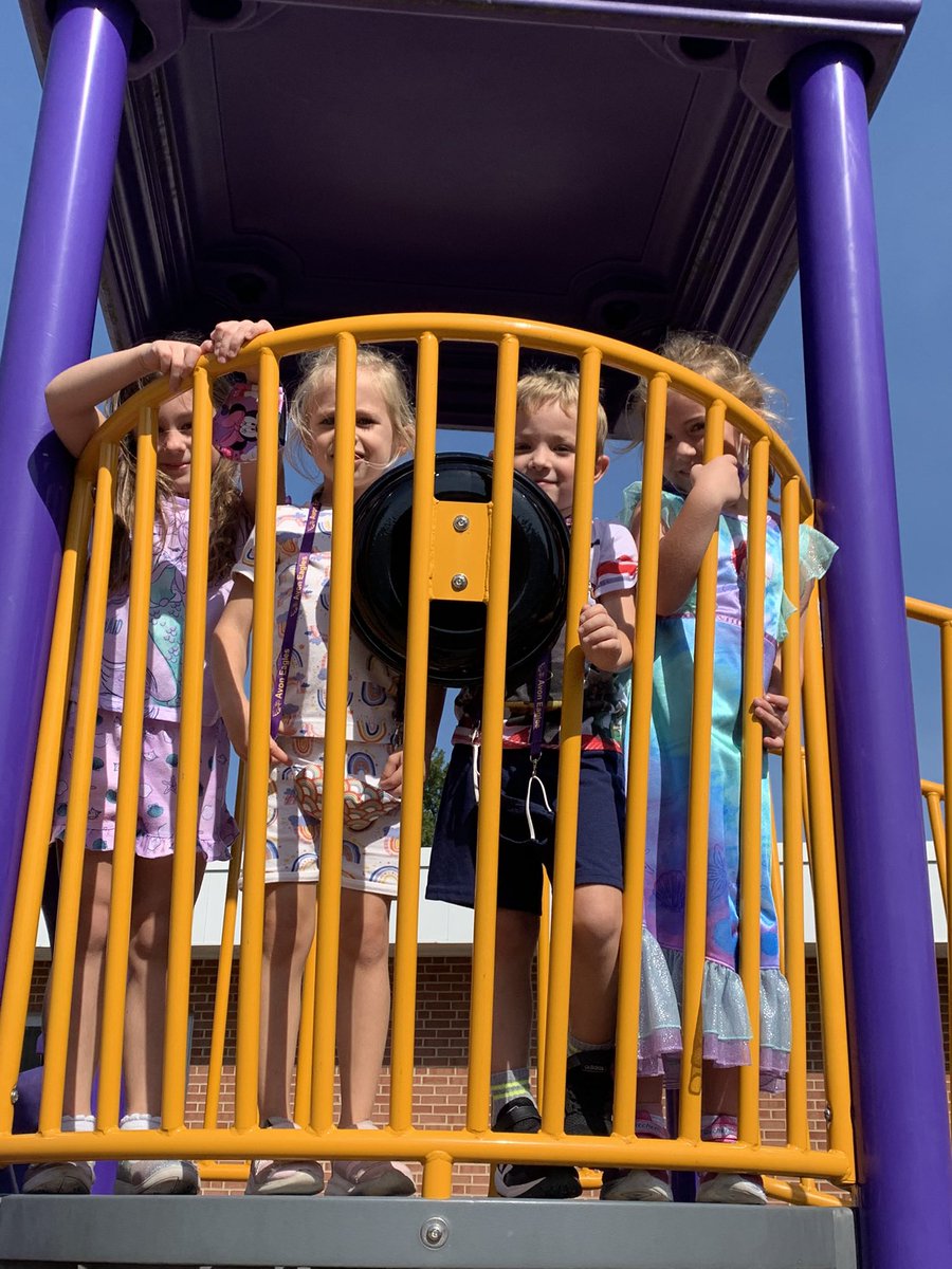 Avon Early Learning Center tweet media