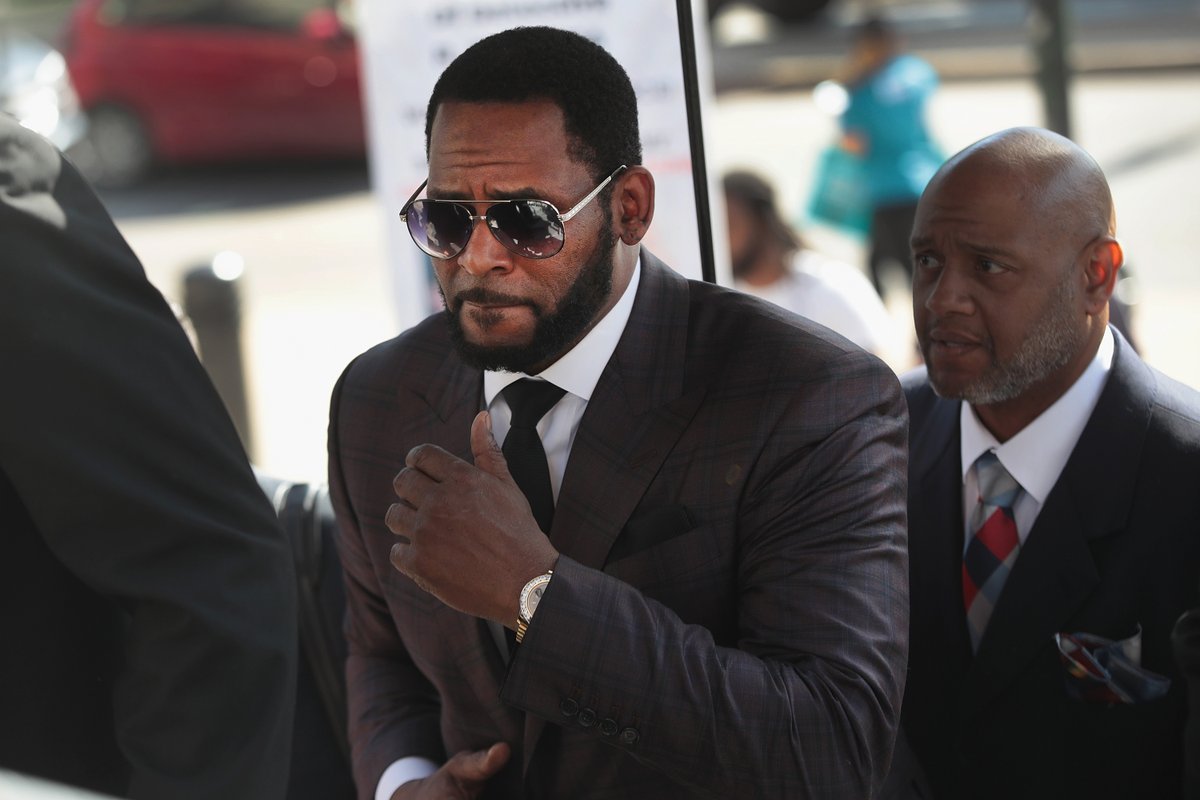 Complex's tweet photo. BREAKING: R. Kelly found guilty on all counts in federal racketeering and sex trafficking case.

Full story: https://t.co/KWLy1f00rr https://t.co/EaFDJW8IOB