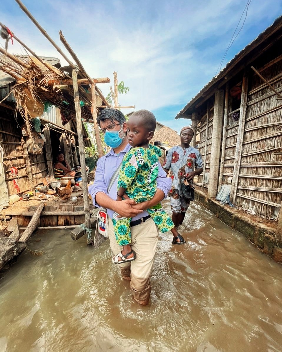 HumanityFirstDE's tweet image. We saved two young children from a flooded area and brought them to our orphanage a couple of days ago. Mustapha &amp;amp; Mouphatou were already facing hardship as their father had recently passed away and unfortunately their mother had also left them. Our orphanage now has 30 children.