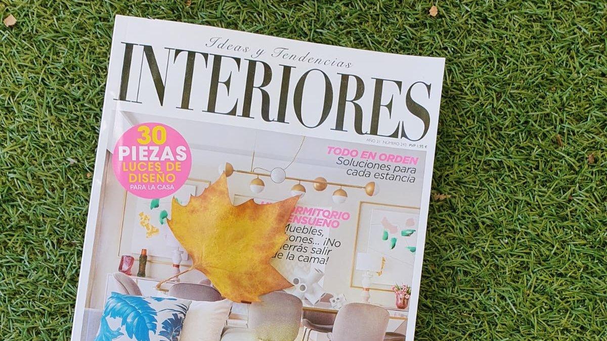 Carrillo_Design's tweet photo. Nuevo reportaje de Carrillo en @interioresmag inaugurando el otoño, ¡qué ilusión!!, ya disponible...
#todosalkiosko #interioresmag #autumnvibes #palomapachecoturnes https://t.co/0cLDnBkwAR