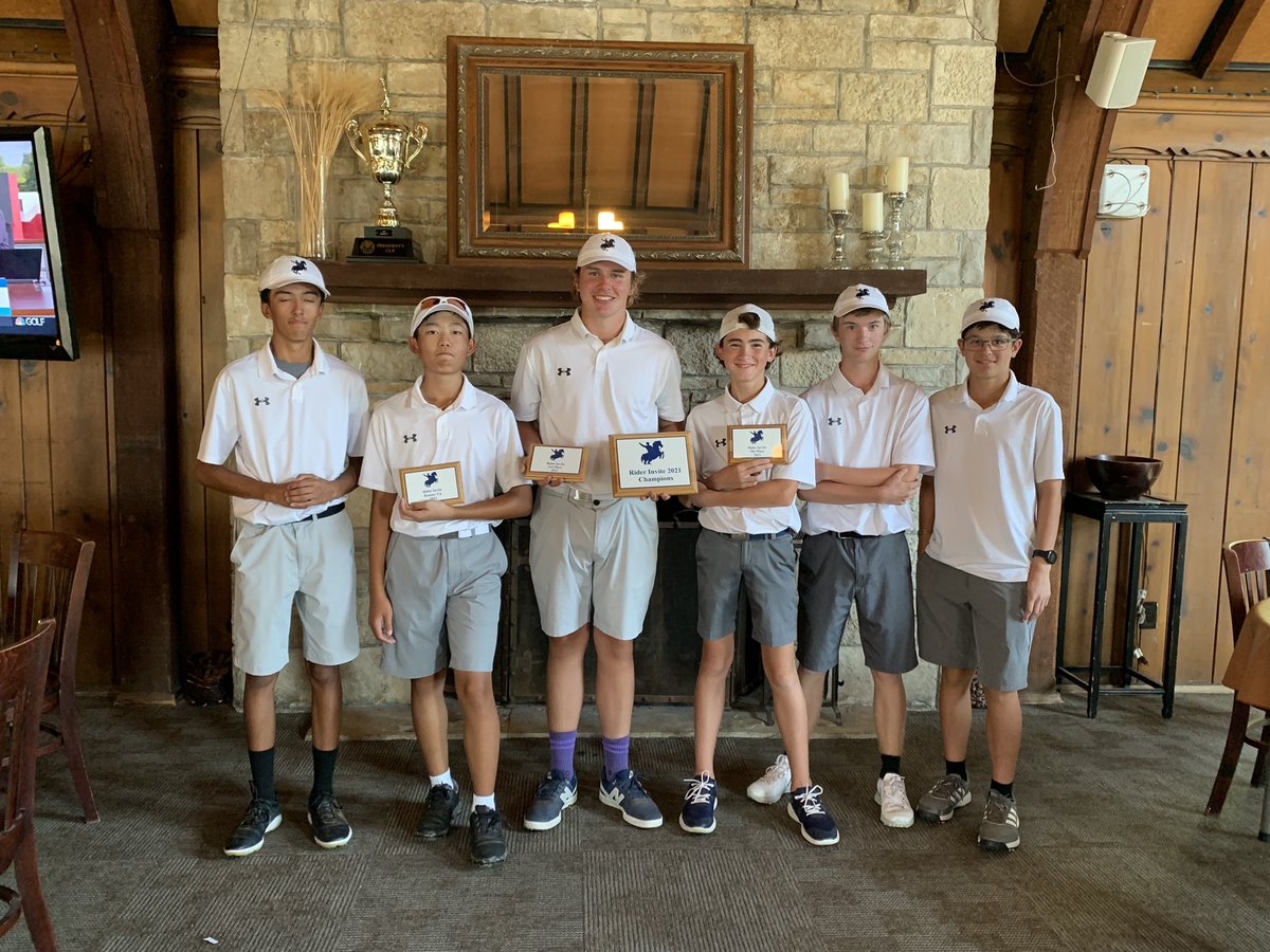 TRHSBoysGolf's tweet photo. The Boys came ready to conquer today, taking 1st place in our home Invite! 3 out of the top 5 individuals and the team award, it couldn’t get much better! #roadtostate #bleedblue https://t.co/9xURsKh0IX