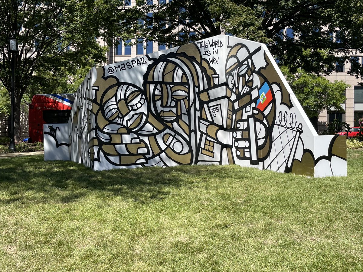 neilalbertdc's tweet photo. #DCisOpen and so is #FranklinParkDC.  Check out the great art in the park all this week. #DowntownDC #DowntownDCFoundation. https://t.co/2sBYAvXuhn