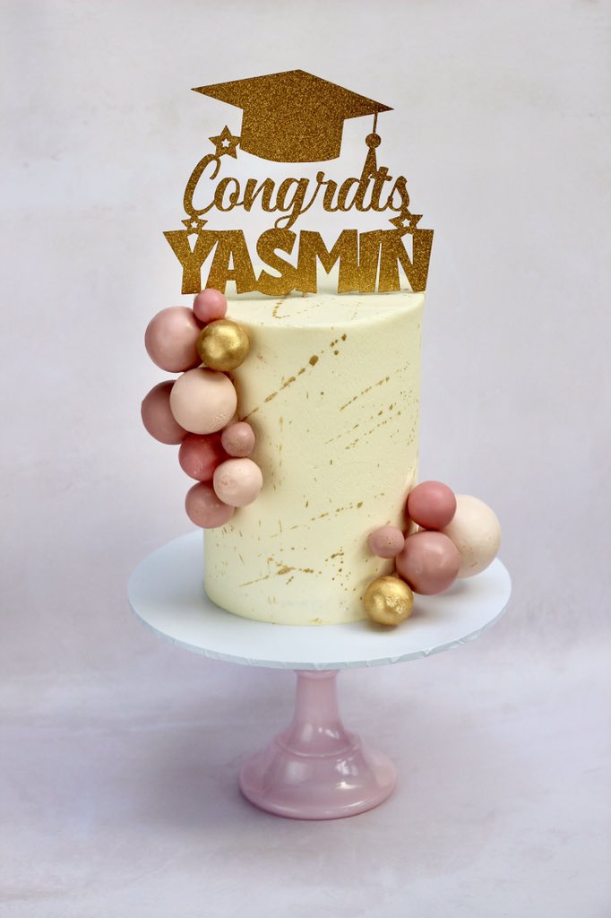 Graduation cake for clever Yasmin!