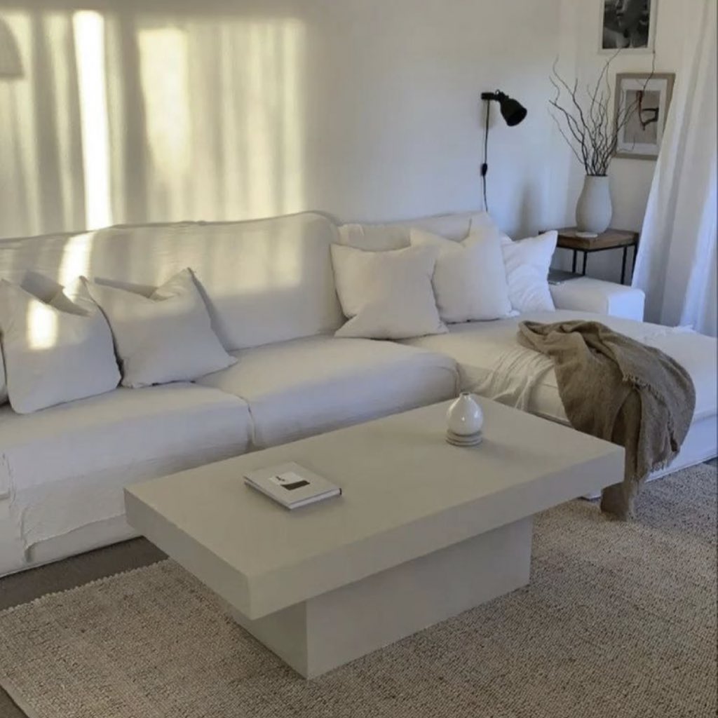 halzee_'s tweet image. manifesting my future apartment pt. 13