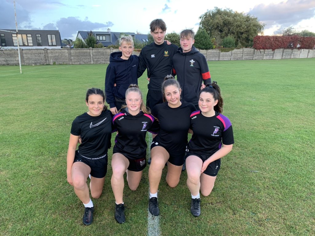 kiwidragons1992's tweet photo. Another good night for @kiwidragons1992 in tonight’s Finals Night @TouchRugbyWales leagues. Mixed team win comp🏆, with our juniors repping superbly after close loss to our Opens in semi with a great performance to win 3rd/4th playoff. #newgenerationrising 🥝🐉🏉🏴 #29years https://t.co/Kl1YwdTnNF