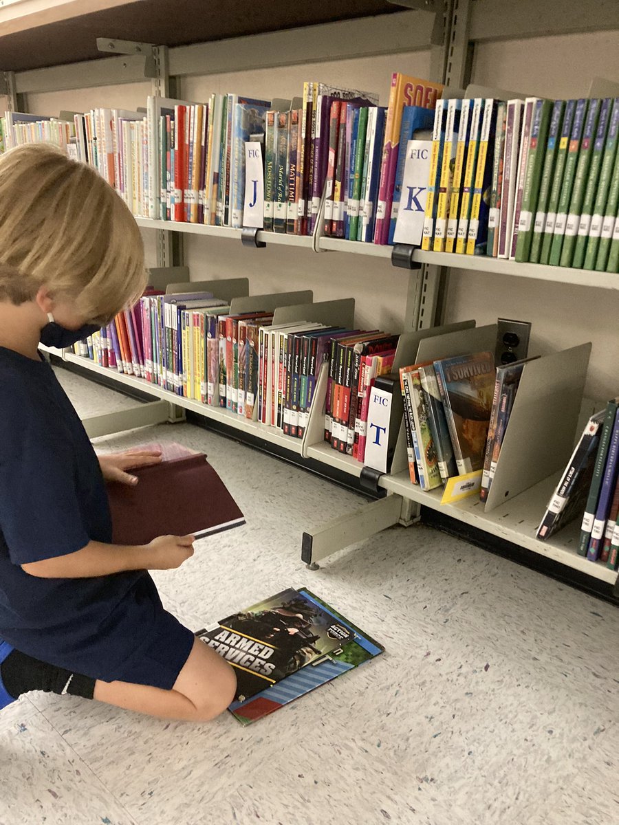 MrsAxelsLibrary's tweet image. At SHES, we use our shelf markers to save our library book’s place while we are deciding if we want to check it out!