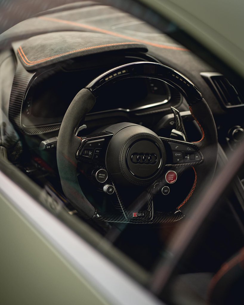 carpxrnpicx's tweet photo. Audi R8 https://t.co/iNU0qFvSRq