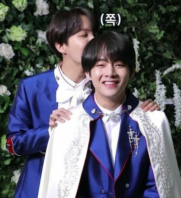 VopePicBot's tweet image. 