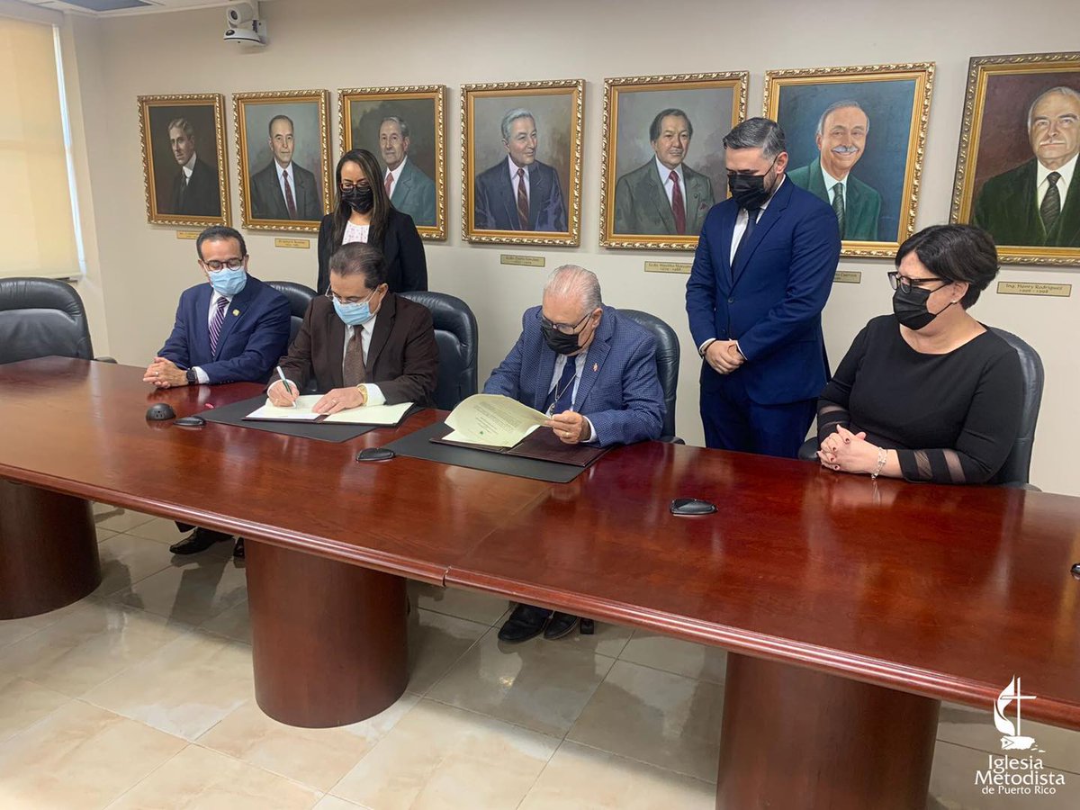 IMetodistaPR's tweet photo. La @IMetodistaPR  y la @interocs renuevan acuerdo colaborativo.
Dicho acuerdo es una herramienta útil para que cada institución pueda ayudarse mutuamente en el desarrollo de sus respectivos proyectos. https://t.co/S0RFO9y5MH