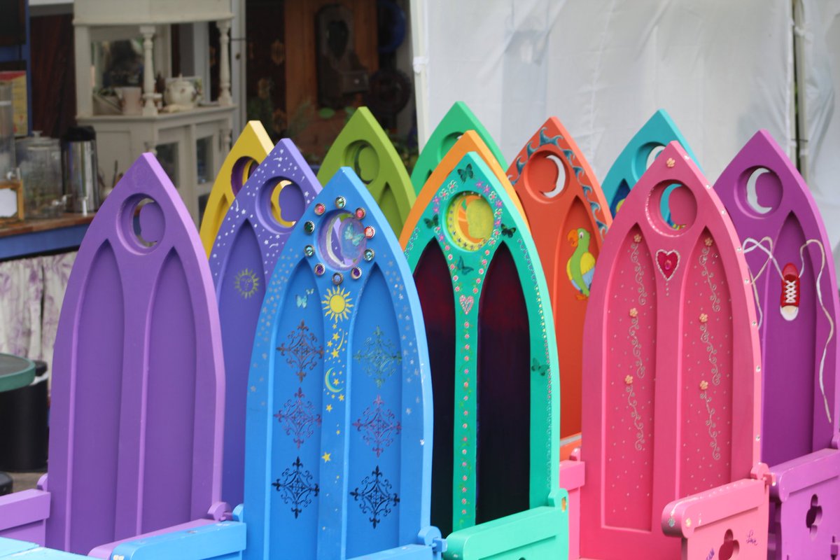MagicalMoonOrg's tweet photo. It's fall and time for us to welcome more brave knights into our circles. This year we will be knighting 5 children who have or are facing cancer and other life threatening conditions. Each with a unique story to tell. We are reaching out to media outlets to help tell their tale. https://t.co/RBL2cU33RJ