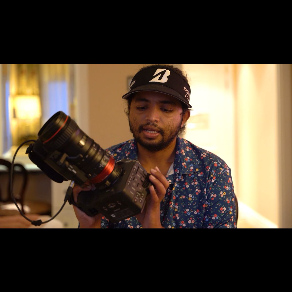 golfshan17's tweet photo. The Set-Up &amp; The Shot for my latest vid 👀🔥 

Check out my latest vid on the @CanonRSA C70  👉🏽  https://t.co/ng1l6DEEyd

#Golfshan17
#GSCommunications
#ProSalesBroadcast #Liveforthestory #canonrsa https://t.co/9TKNiXaLvj