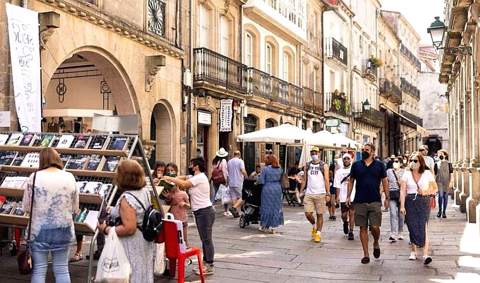 Roteiro Compostela de ficción:Illas e carruseis na cidade novelada. Un paseo marabilloso pola Compostela de <a href="/bertadavila/">Berta Dávila 🐋</a>
📸 <a href="/SELIC_Festival/">SELIC 📖</a>