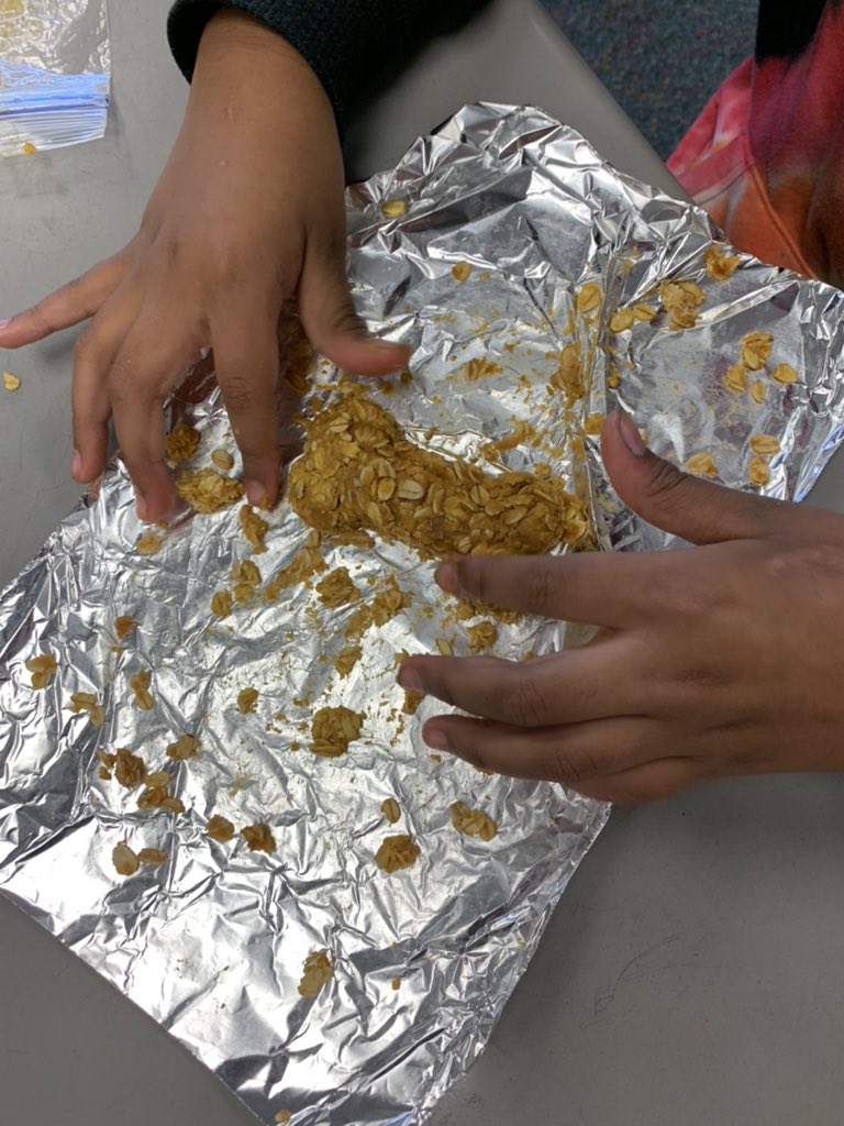 MrsColeRES's tweet photo. Today we put our Core Essential Value INITIATIVE into practice, as we reviewed mixtures vs. solutions. We saw a need in our community and did something about it! We made dog treats for @HSNT1! @NorthwestISD @RoanokeRangers 🐾 https://t.co/h5gnPRafg4