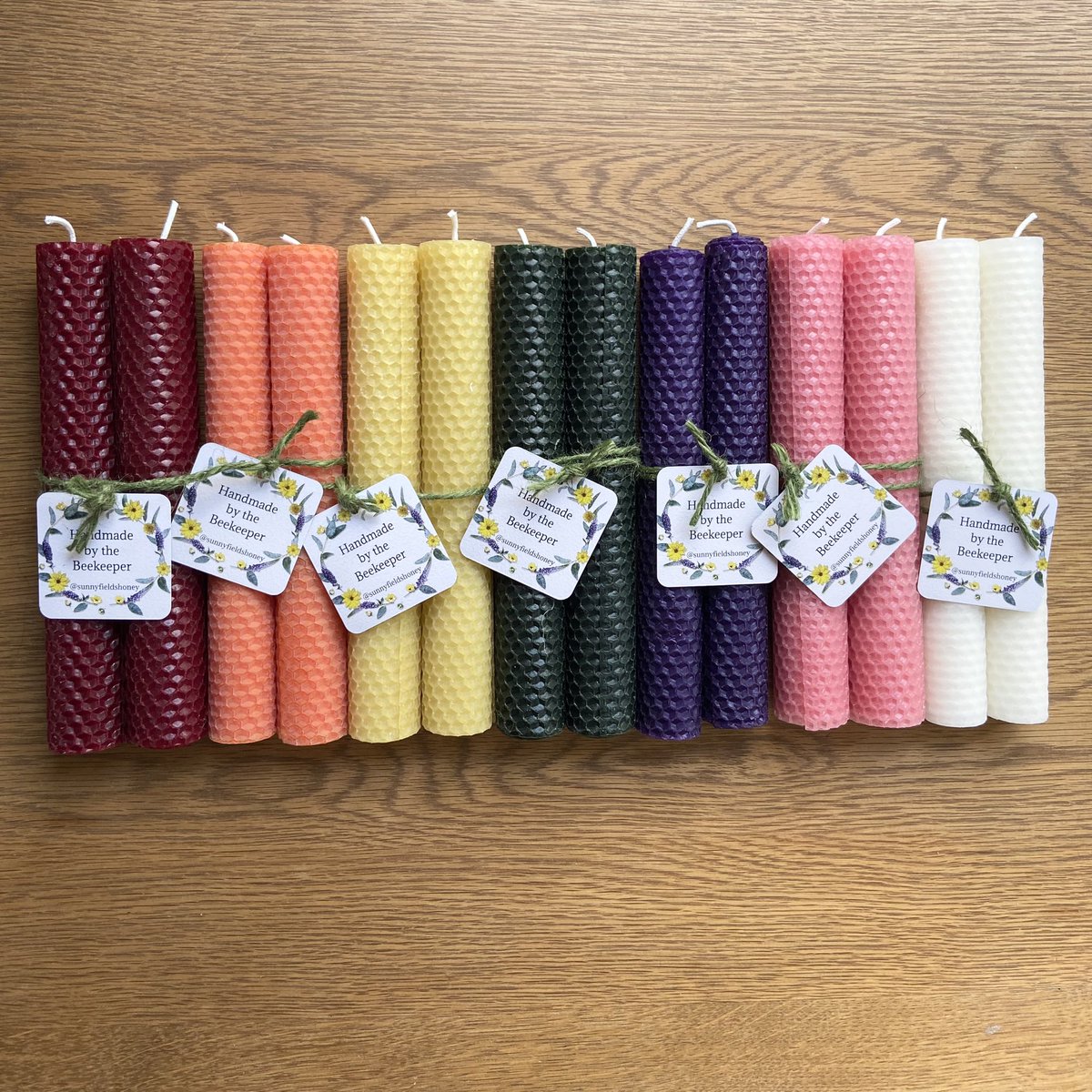 SunnyfieldsHone's tweet image. I’ve been hand-rolling candles and decided to try and recreate a rainbow. So pretty. 🌈 
#rainbow #candles #handmade #beeswax #colourful #Christmas2021 #giftidea #rolled #candle #gift #artisanal