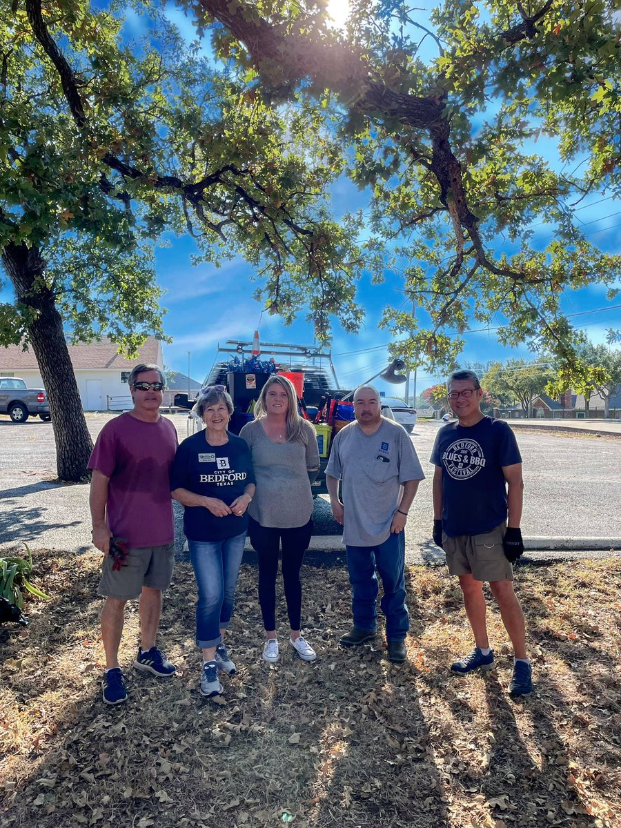 CityofBedfordtx's tweet photo. Join the Beautification Commission in cleaning up Bedford! 🗑 As part of the #NTXCleanupChallenge, all residents are invited to organize events & and help make our community litter-free!
Details on how to participate ➡ https://t.co/OVA8JZEfYB https://t.co/IZNvFTHciP