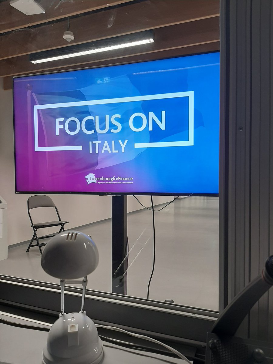 MariaElenaBelli's tweet photo. Simultaneous interpreting English<>Italian for the Luxembourgish television RTL: panels on investment opportunities in Luxembourg for Italian investors introduced by the Minister of Finance https://t.co/B9BosT0opp