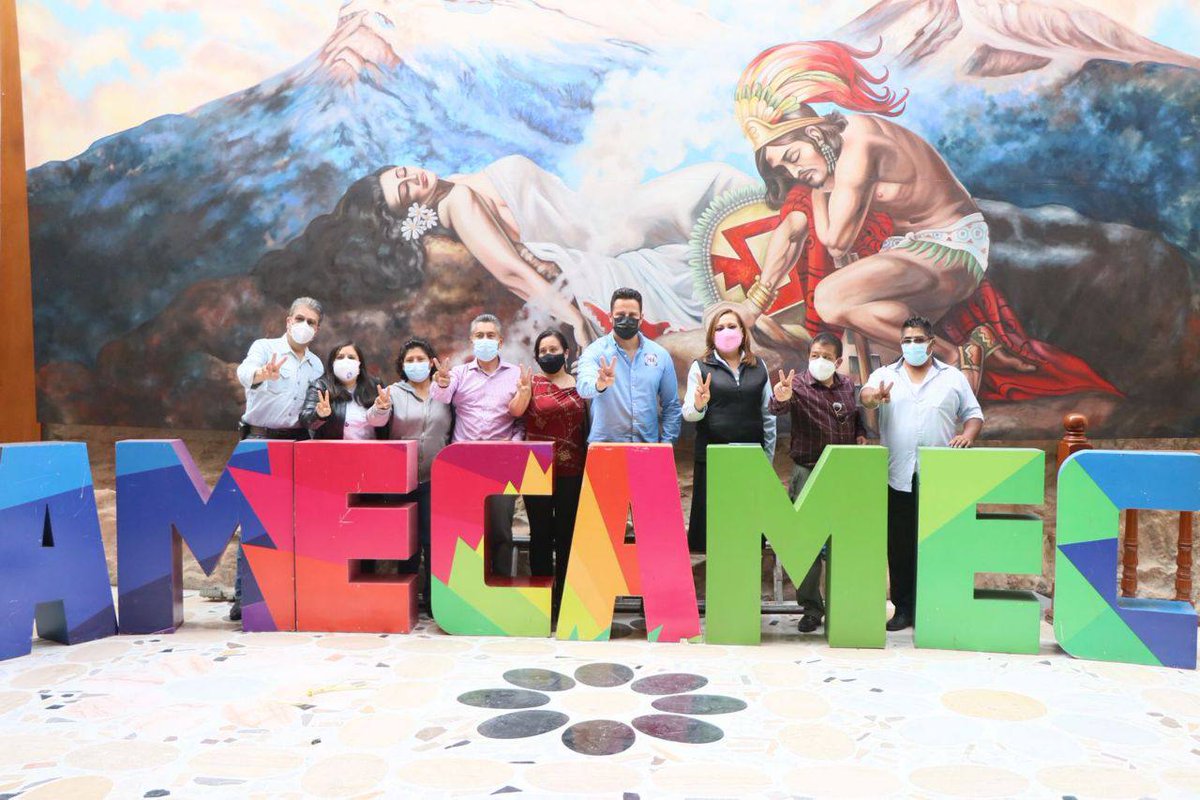 anuarazar's tweet photo. En 2024 no habrá designaciones, desde hoy estamos construyendo un panismo mexiquense mucho más fuerte, unido y triunfador, ese fue nuestro compromiso en #Amecameca.

#PAN #PanEdomex #AnuarAzar #ConTodaLaFuerzaDelPAN #Edomex #UnidadPANEdomex #NuestraMilitancia #NuestrosGobiernos https://t.co/XPs6dW09AB