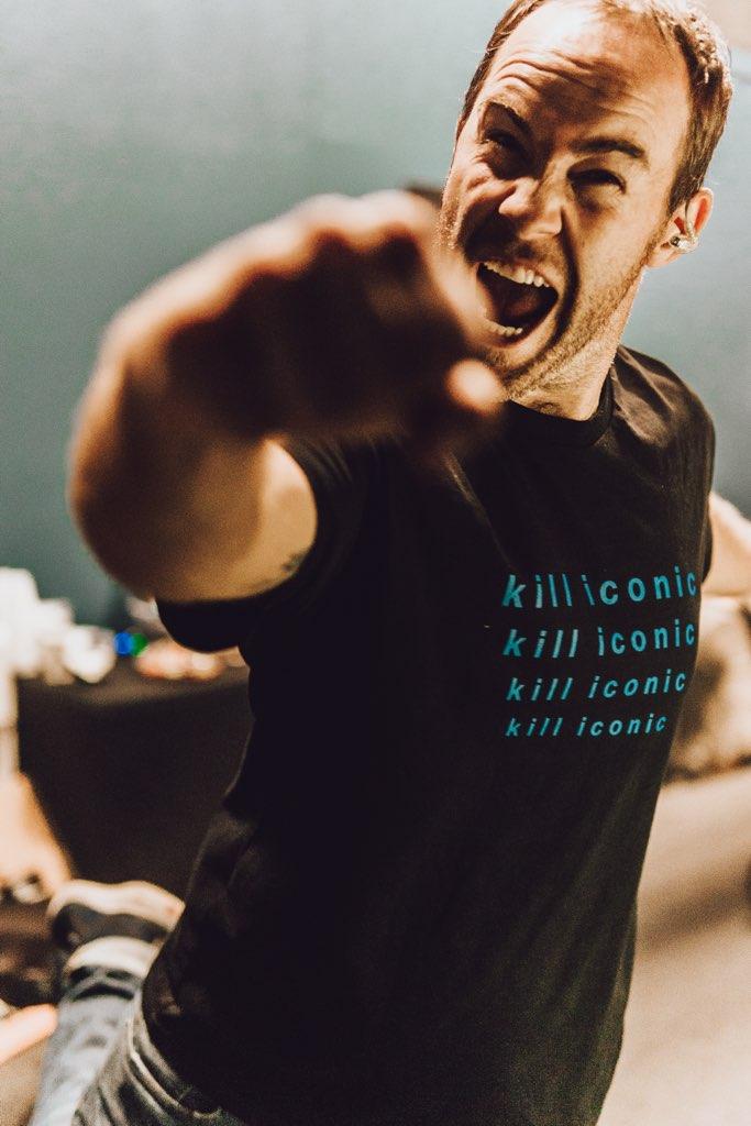 killiconic's tweet photo. our shirts are available at @hailthesun's merch booth at all the remaining New Age Filth tour dates. they're limited to a few per show, so make sure to get yours early!
📷: Shannon Watson
#merch #NewAgeFilth https://t.co/SXxnW6vgrC