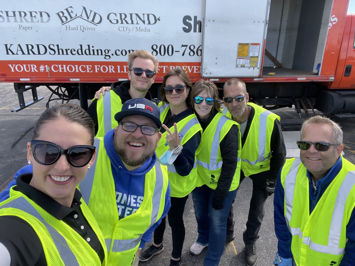 WisconsinBBB's tweet photo. Thanks to all who joined us this weekend for BBB Shredfest 2021, partnered with Summit Credit Union! Together we shredded 7.5 tons of personal documents, saving hundreds of consumers from identity theft.
#SecureYourID #BBBShredfest https://t.co/xgQq6wa6E4