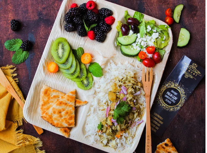 ecozoi's tweet photo. Our plates are made with 100% natural palm leaves. Unlike paper plates or bamboo plates, these are not harvested, but collected from naturally fallen leaves. 

#sustainableliving #gogreen #ecoliving #bambooproducts #sustainable https://t.co/6hW6Uhm2Lz