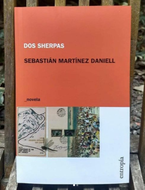 ed_entropia's tweet photo. En un desborde de marketing vamos a sortear un set con estas dos reimpresiones recientes. Para participar: RT, fav y emoji de llamarada. O bien sólo RT. Los libros se retiran por la Feria de Editores. https://t.co/BnZBauDJLG