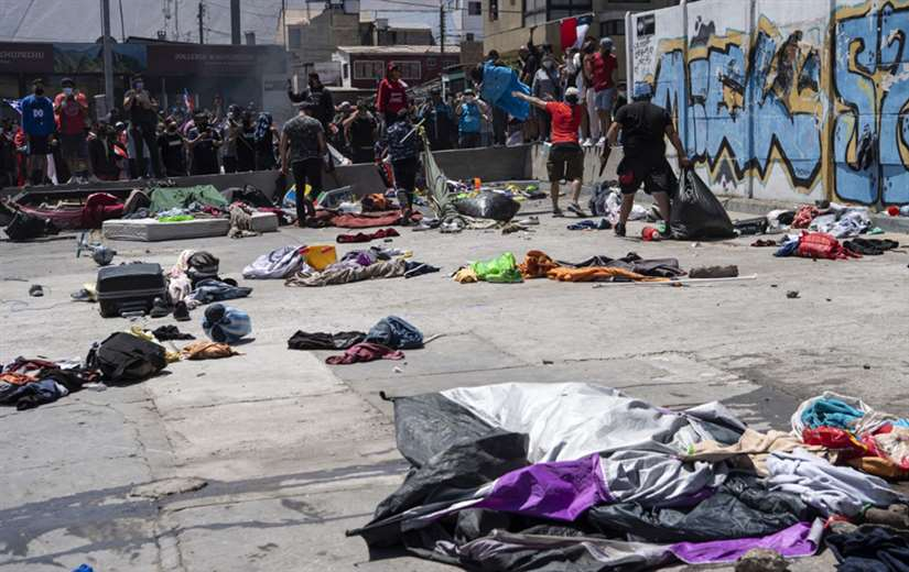 A los venezolanos de Iquique / Eduardo Orozco / expresionlibre.org.ve/articulos/a-lo… a través de @tweetbutton