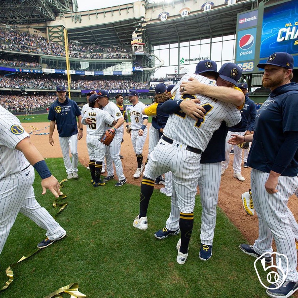 Brewers tweet picture