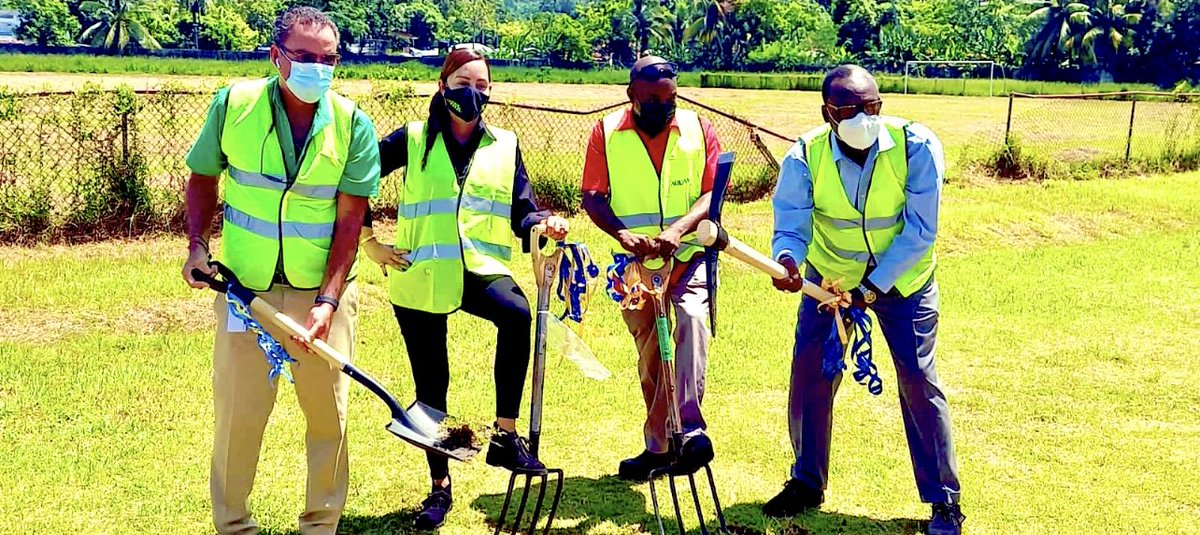 annmarievazja's tweet photo. Today we had the #groundbreaking ceremony for the #CarderPark multipurpose facility in my #EastPortland.
We thx #ChaseFund for this $23 million investment!
Phase1 of an overall project of $100 million, aimed at improving the sports & cultural offerings to my ppl ๐ฏ๐ฒ๐๐ปโค๏ธ https://t.co/0ilpPSBupC