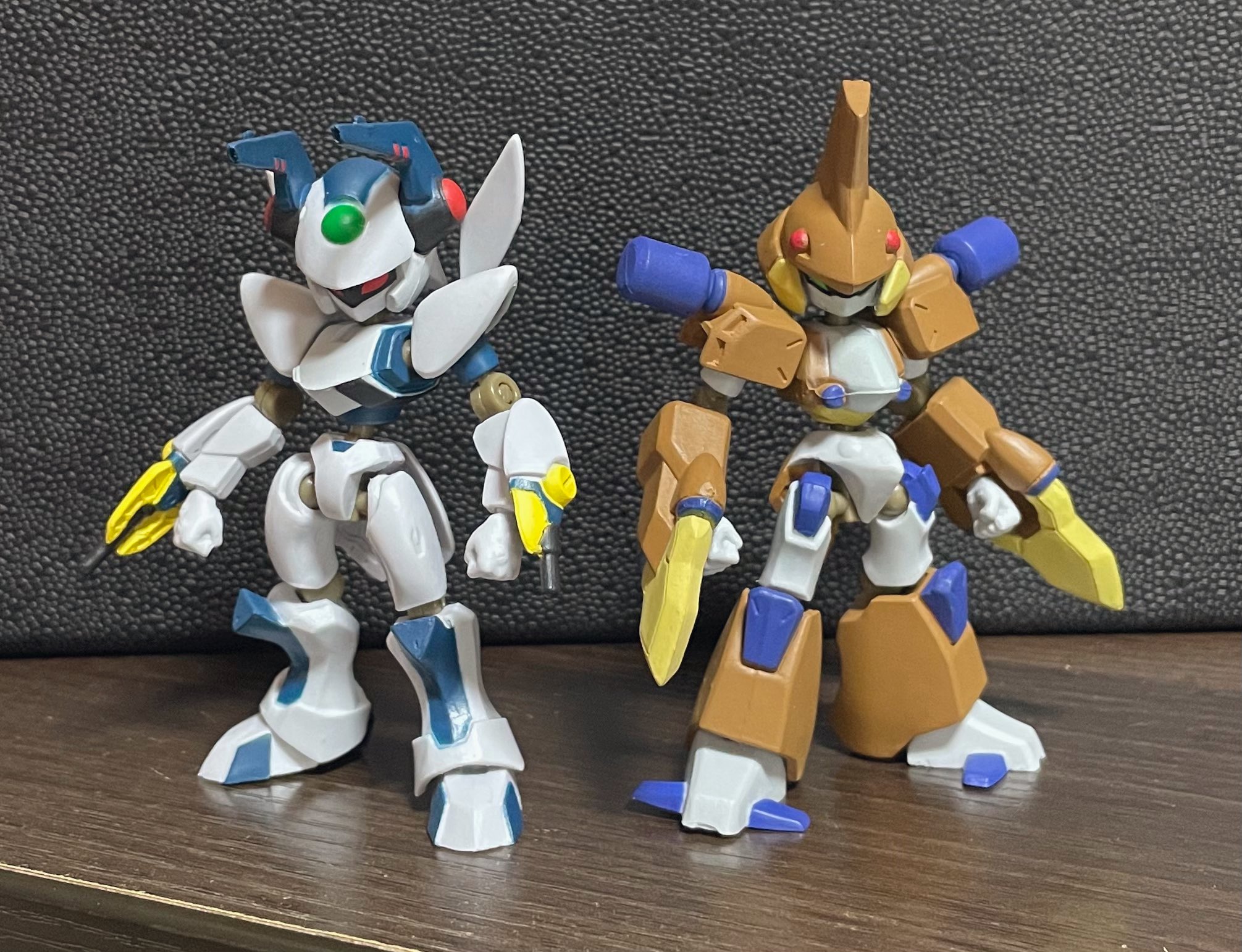 超可動　メダロット　02 クロスメサイア　ヒルシュケーファ　ゼーゲホルン　セット 超可動 1/12 メダロット02 | メダロット フィギュア・プラモデル