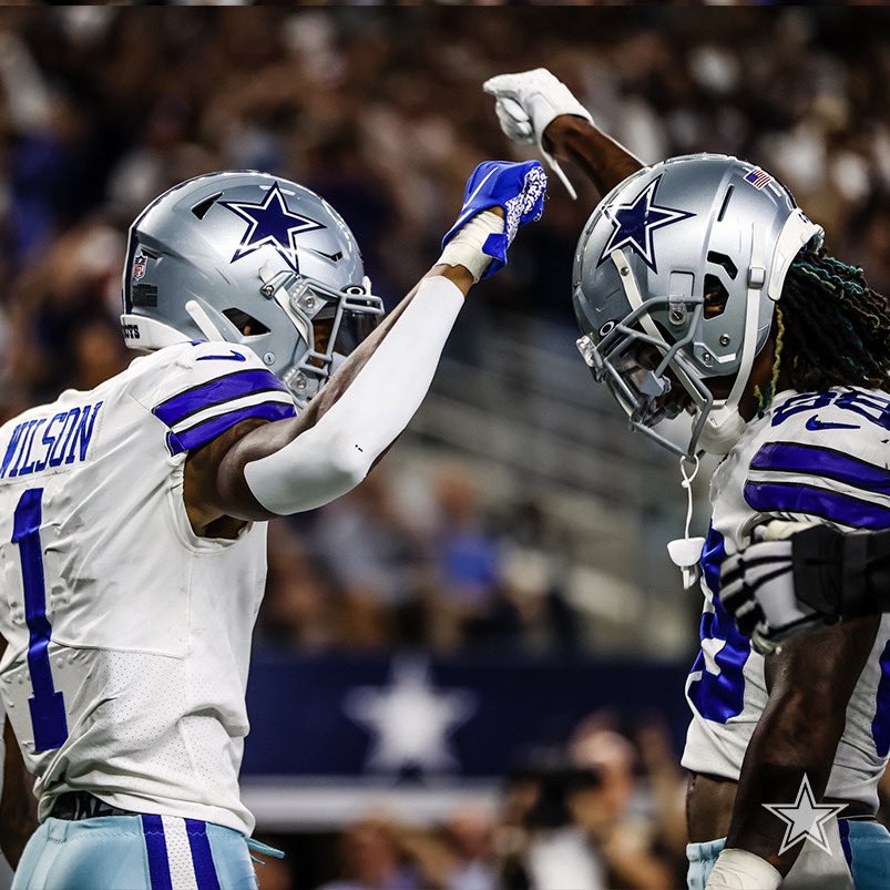 dallascowboys's tweet photo. Monday nights with 🏈 just hit different!

#PHIvsDAL | #DallasCowboys https://t.co/z5JJrkr7Yk