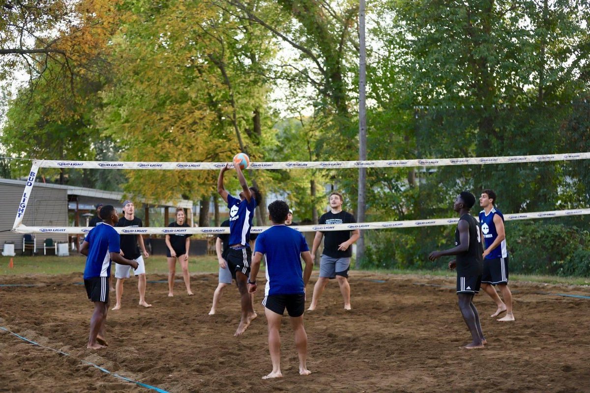 All smiles as Homecoming Week kicked off with a sand volleyball tournament at Amigo’s! A Triton Shoutout to Amigo’s for hosting and serving their famous pizza all night – amazing! It’s going to be a great week! Pics at facebook.com/iowacentral #TritonNation  #TritonExperience