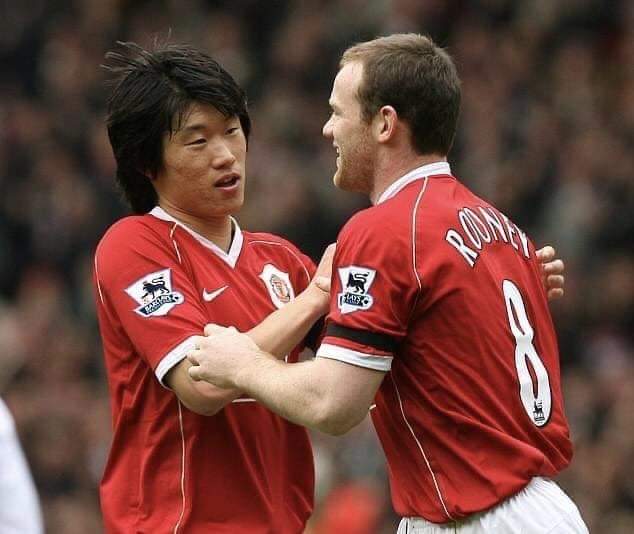 SoccaCommentary's tweet image. Wayne Rooney on Ji-sung Park 🤩

"If you tell 12-year-old kids the name; 'Ji-sung Park', they might not know who he is. Yet all of us who have played with Park know that he was almost as important as Cristiano to our success."