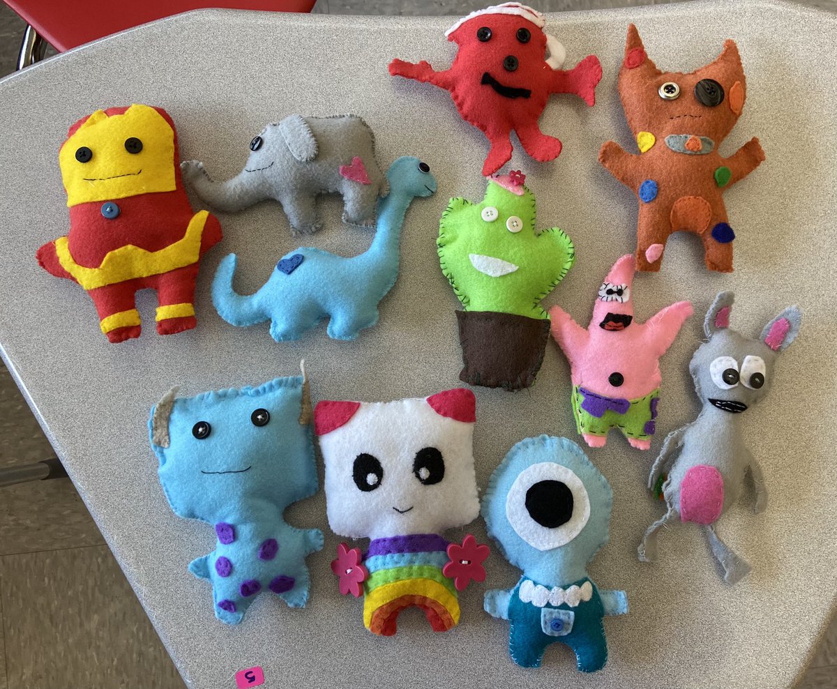 MrsHam_FCS's tweet photo. The talent and creativity of my 7th graders continues to amaze me! #wilsonsd #wwestms #fcs #lifeskills https://t.co/o0cUQKVh63