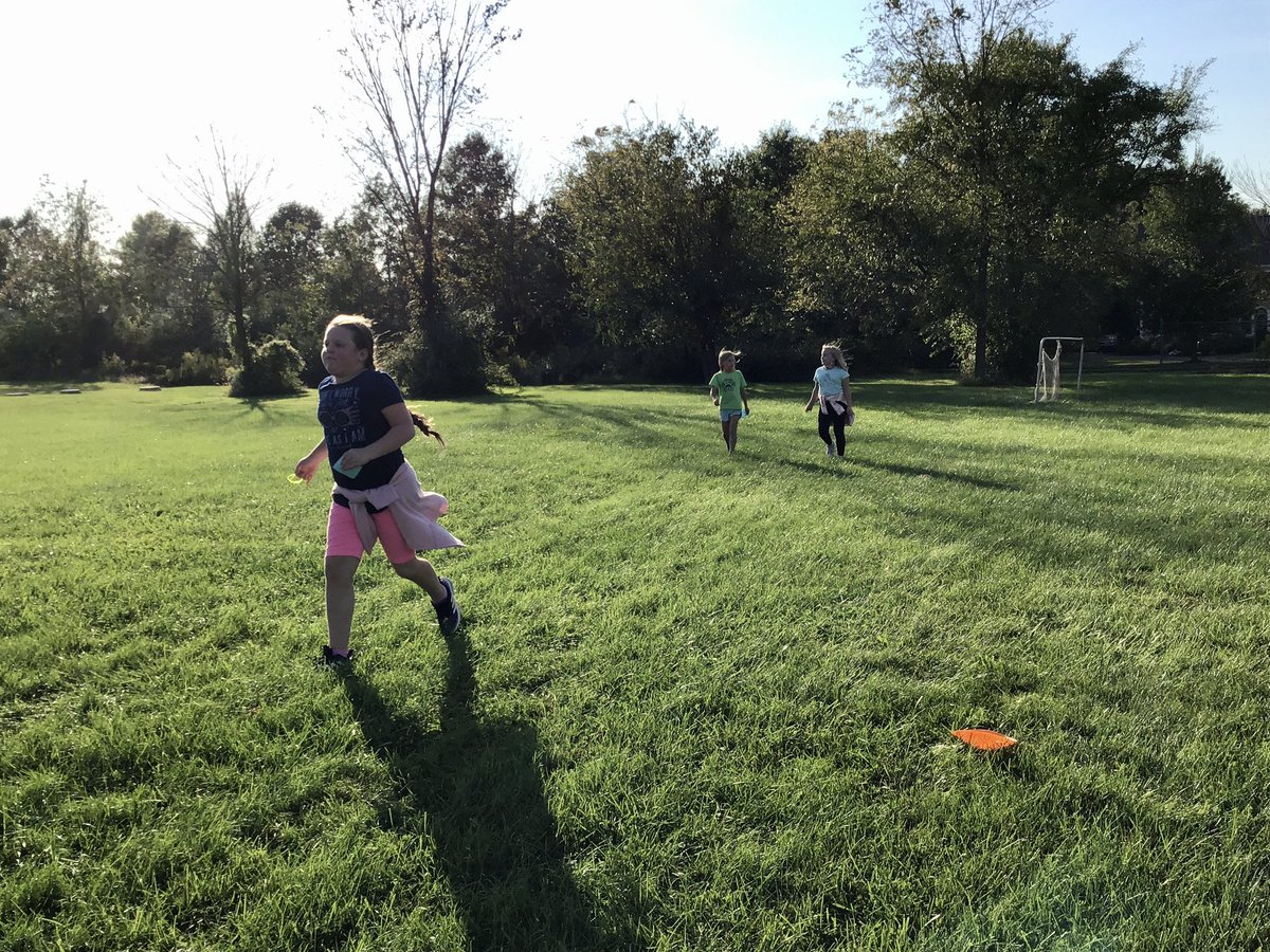 PSD_MLawrence's tweet photo. Activating our star power at Girls on the Run! ⭐️ @PSDBedminster @Miss_Simonson @mindbodyPE @GOTR_HBW #PennridgeProud https://t.co/TXLKYDf0P3