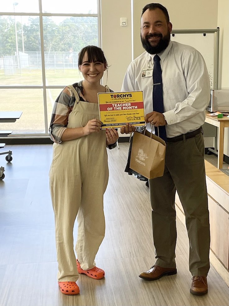 AMCMSBobcats's tweet photo. Congratulations to the Bobcat Teacher of the Month for September Ms. Caitlin Baumgarten! Mrs. Baumgarten received a goody bag from Torchy’s Tacos. 🙌🏼

Thank you for all you do to inspire your US History students! ☺️

#BobcatCountry 😺
#SuccessCSISD
#FramingSuccess https://t.co/VEIkqxEPXZ