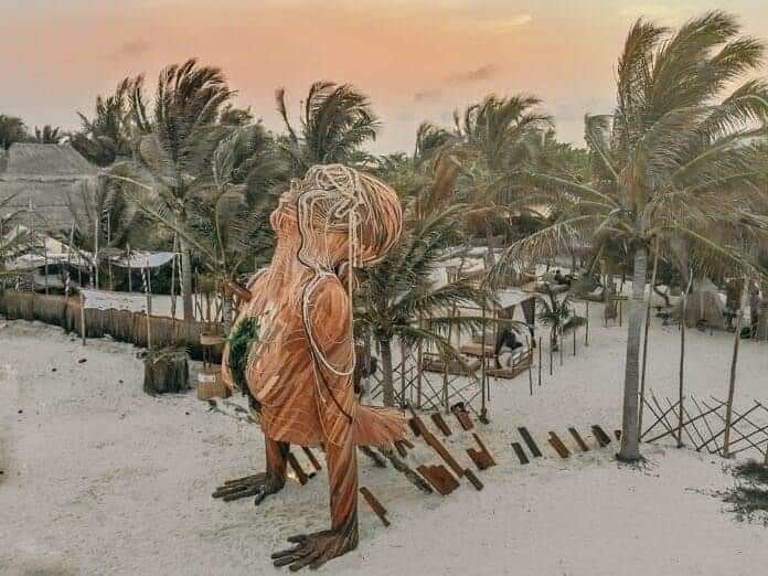 Estará localizado en el <a href="/ahautulum/">@ahautulum</a> que contará con un increíble jardín escultórico con obras de renombrados artistas como Daniel Popper y será ahí a donde se trasladará la famosa escultura 
"Ven a la Luz" o conocida como "Madre Tierra".