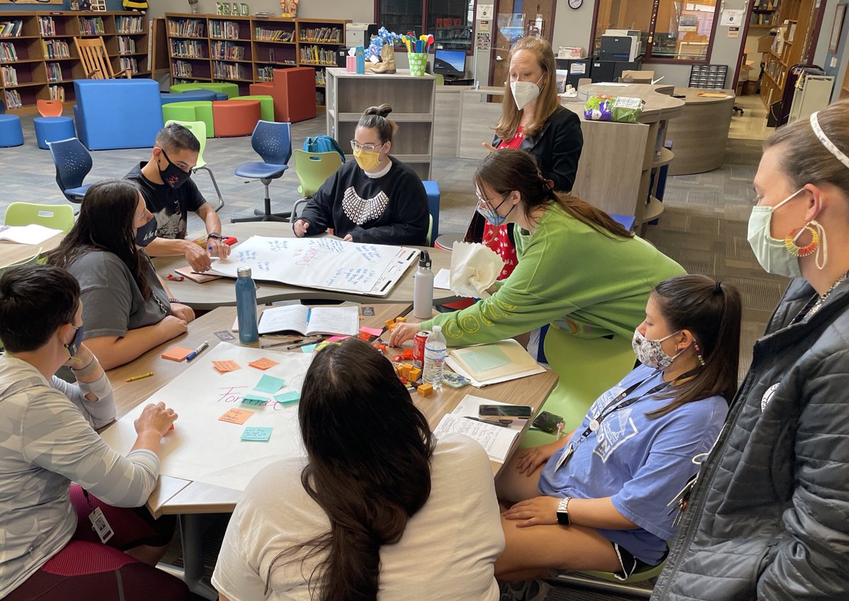 Jen Holsinger-Raybourn tweet media