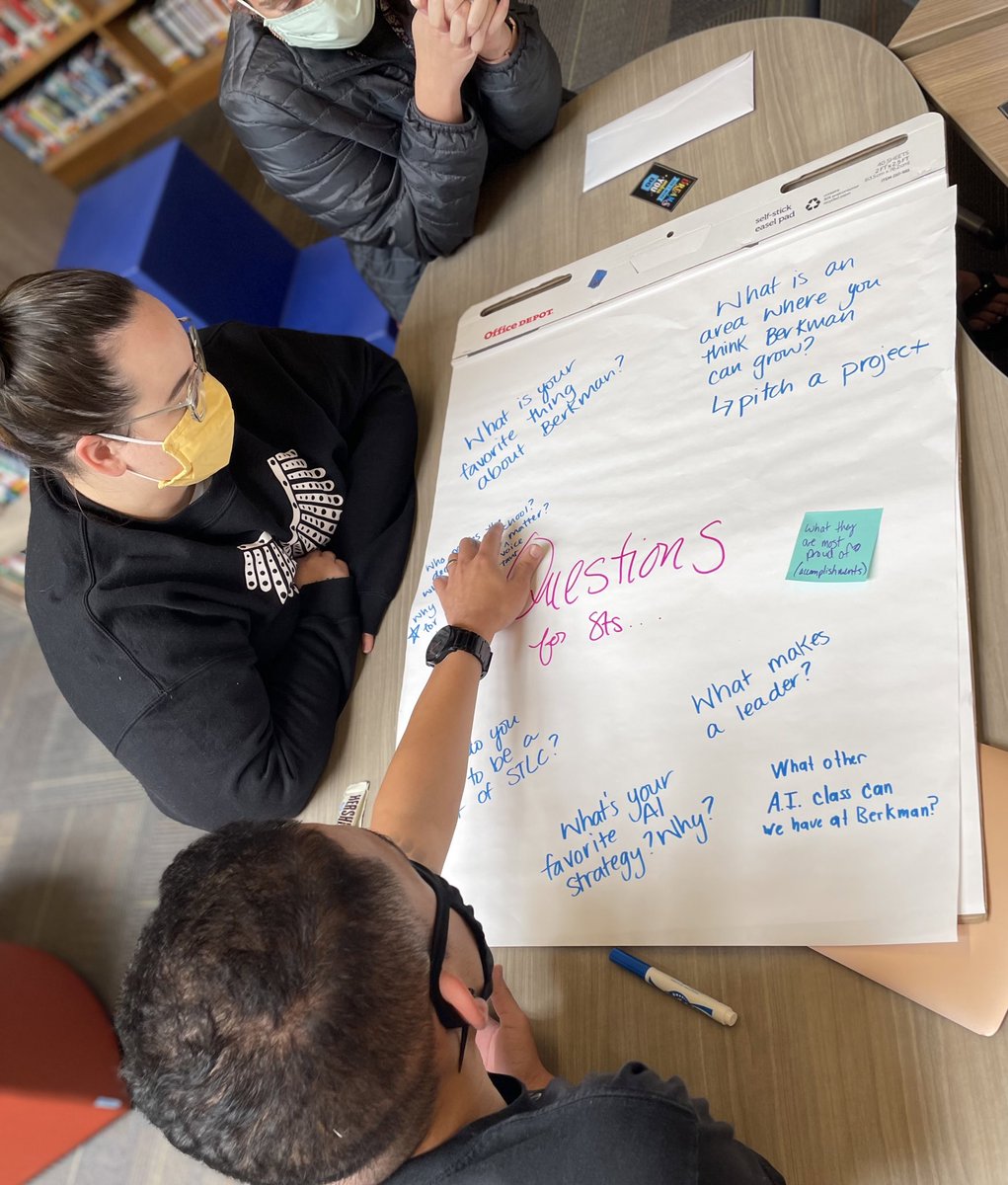 Jen Holsinger-Raybourn tweet media