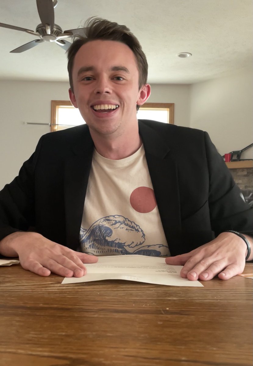 TheRealMaxZitek's tweet photo. Got a letter in the mail today from a personal inspiration of mine, Greg Marcus, after I presented him with a movie script while he was in town.

Thank you so much to @greglovesmovies and @Marcus_Theatres for the letter and for making the movies magical! Much love from NE♥️🍿 https://t.co/e1f4AAWWlS