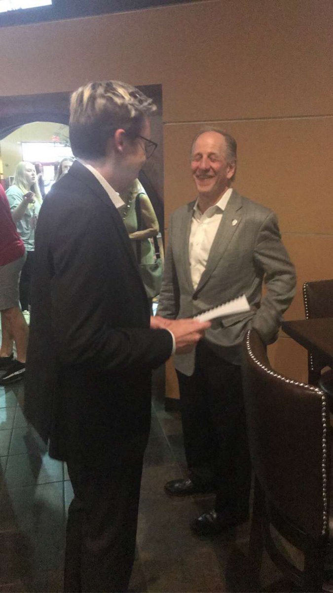 TheRealMaxZitek's tweet photo. Got a letter in the mail today from a personal inspiration of mine, Greg Marcus, after I presented him with a movie script while he was in town.

Thank you so much to @greglovesmovies and @Marcus_Theatres for the letter and for making the movies magical! Much love from NE♥️🍿 https://t.co/e1f4AAWWlS