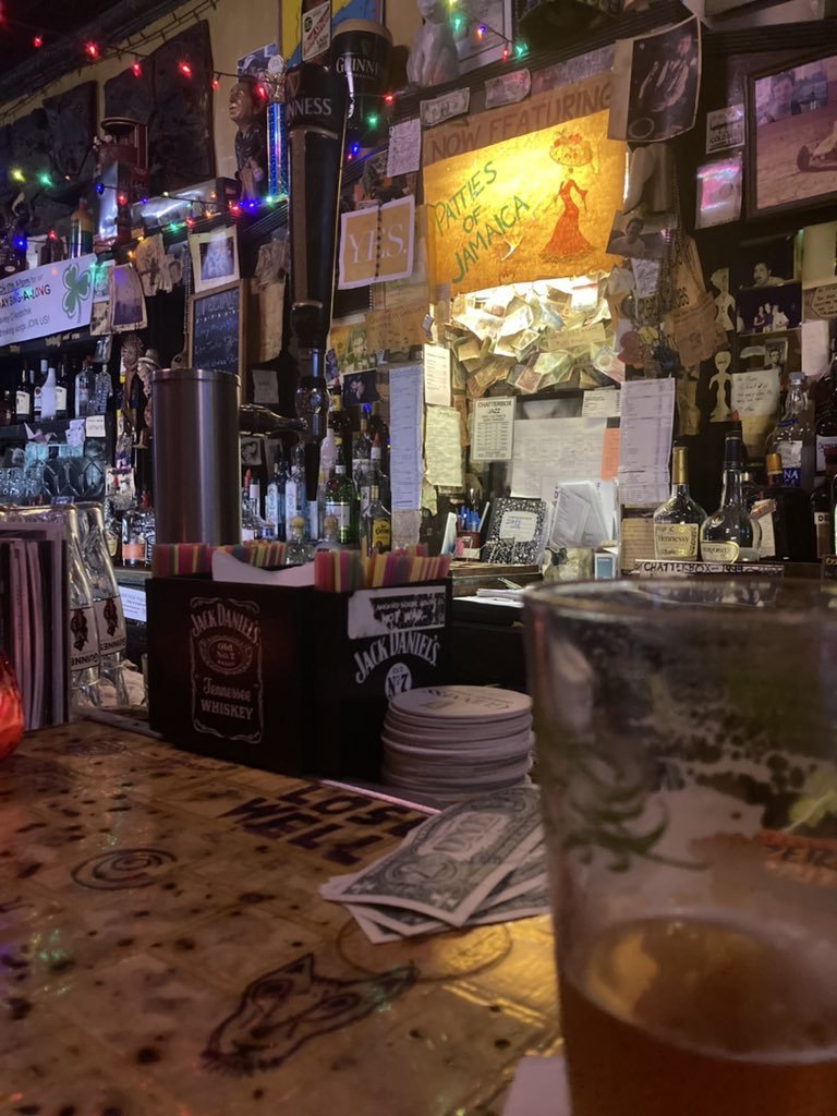 picturesofdives's tweet photo. Chatterbox Tavern - Indianapolis, IN (pictures by @RileyFrazier9) https://t.co/zi5HW2RaDi